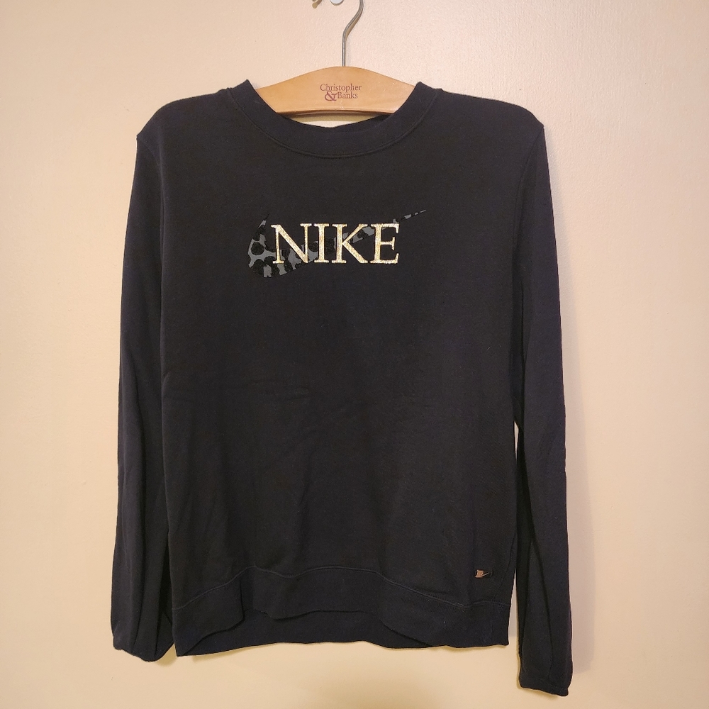 Womens Nike sweatshirt